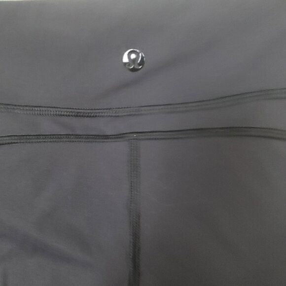 Lululemon Cool To Street Crop Black 8 - Picture 3 of 4
